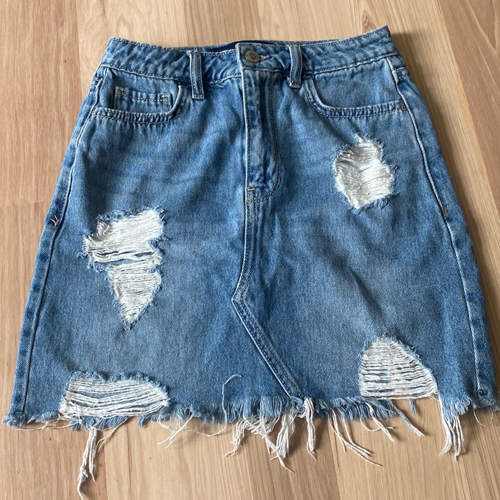 Hollister Denim skirt size 1